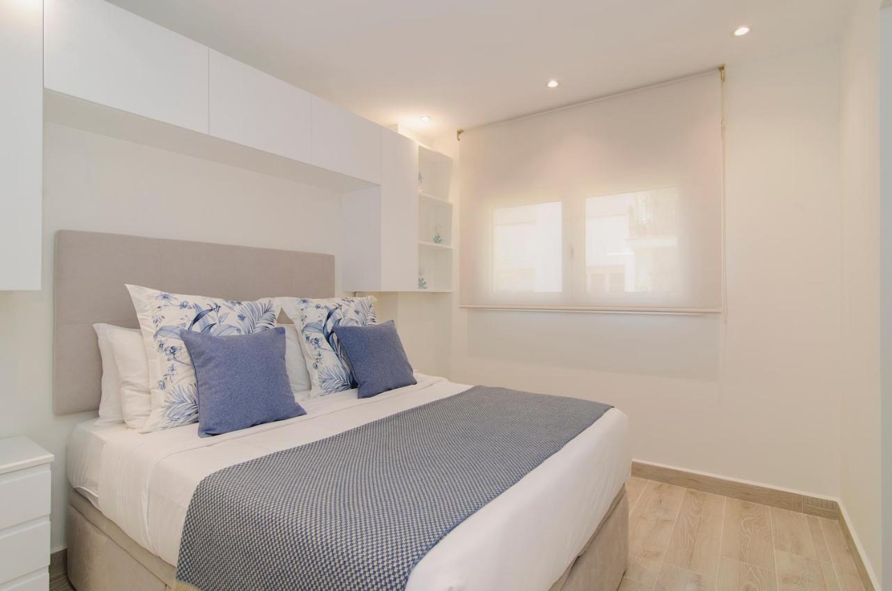 Sitges Spaces Oasis Suites- 4 Bedroom, 4 Ensuite Bathrooms, Terrace, Pool, Sitges Centre エクステリア 写真